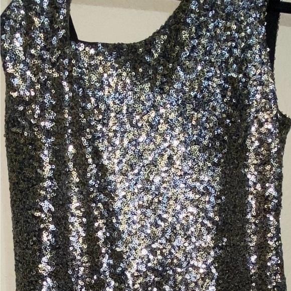 NWT Kevan Hall Studio Gold & Silver/Gunmetal Grey Sequin Dress w Cut Outs
Sz 14 - Picture 5 of 5